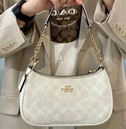 デザイナーバッグオフィディアアンダーアームバッグクレセントムーンハンドバッグ高級女性ストロベリーレターホーボーショルダーバッグ調整可能なショルダーストラップ財布財布かわいいトートバッグ