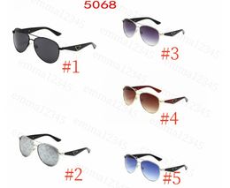 Fashion Designer Men Black Sunglasses Classic Eyeglasses Goggle Outdoor Beach Sun Glasses For Man Woman Optional Wholesale