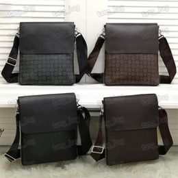 Classic designer fashion Men messenger bags cross body bag school bookbag shoulder handbags man Briefcase purse329R