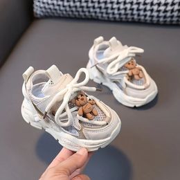 Crianças malha respirável tênis meninos meninas esporte sapatos estilo coreano bonito urso criança sapatos crianças calçados ao ar livre 240220