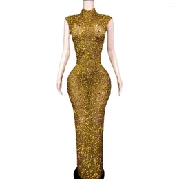 Stage Wear Luxurious Gold Rhinestones Sleeveless Long Dress Women Sexy Mesh See Through Celebrate Evening Prom Birthday Po Shoot