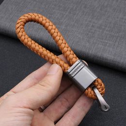 Hand-Woven Leather Car Key Ring Men Women Rope Key Chain Waist Keychains Charm Metal Key Holder Gift Jewellery 240221