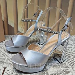 Round Summer 2024 Women Head Sandals Design Open Design Banquet High Tach Sandalie Crystal Decor Platform FEM 49