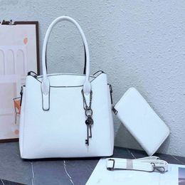 2023 Luxuries Designer Women Handbag Classical Triangle label Shoulder Bags Crossbody bag keychain wallet Banquet Shopping Wed1970