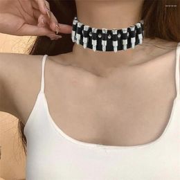 Choker Punk Collar Rivet Decor Faux Leather Necklace For Women Men Rock Statement Jewelry With Charm Spike Design Retro