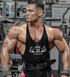 Men's Tank Tops Muscleguys Brand Gym Clothing Bodybuilding Tank Top Men Fitness Stringer Singlets Man Cotton Sleeveless shirt Workout UndershirtL2402