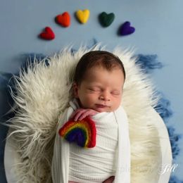 born Pography Props DIY Handmade Needle Felted Rainbow Baby Wool Felt Love Heart PoShoot Studio Accessories 240220