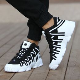 Fashion Mens Sneakers Striped Couple Shoes Leisure Sports Road Running Casual Cricket For Women Trend Walking 240223
