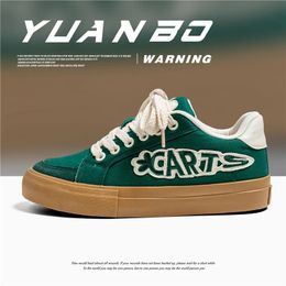 Trend Original Men Skateboarding Shoes Fashion Embroidered Design Green Sneakers Comfort Low Cut Unisex Canvas 2024 240219