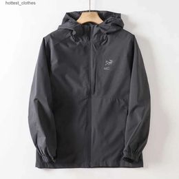 2024 Arcterxy ARC Mens Designer Felpa con cappuccio Tech Cerniera impermeabile Giacche Cappotto leggero di alta qualità Sport all'aria aperta Uomo Cappotti Bird Brand Jacket 666ccc