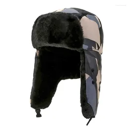 Berets 2024 Winter Warm Thicken Lei Feng Cap With Ear Flap Windproof Russian Ski Hat Faux Fur Bomber Hats For Men Women Driving