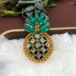 Brooches Vintage Brooch Niche Pineapple Luxury Pin Jewelry Fashion Exquisite Fruit Pins Personality Clothes Coat Corsage