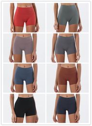 Strict selection of 3-point yoga pants sports shorts casual shorts loose fitting shorts running training fitness shorts yoga pants lulu