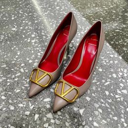 Designer Sandals High Heels Pointed Dress Shoes Classics Metal V-buckle Nude Black Red Matte 6cm 8cm 10cm Thin Heel Real Leather Women's Wedding Shoes with Dust Bag 35-44