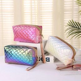 Storage Bags Iridescent Quilted Pattern Fashion Makeup Bag Travel Toiletry Embroidered Cool And Large Capacity.