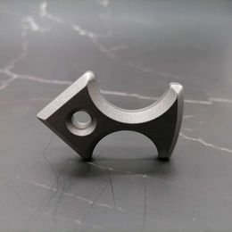 Alloy Tc4 Titanium Self-Defense Finger Tiger CNC Made EDC Play Car Mounted Pendant, Window Breaker Key Pendant 835214