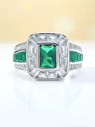 Cluster Rings European And American Cool Style 925 Sterling Silver Ring Set With High Carbon Diamond Emerald Girl