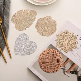 Table Mats Love Small Creative Decoration PVC Heat Insulation Gold Placemat Western Food Non-slip Mat