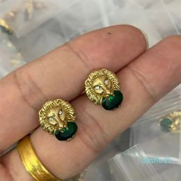 Luxury Design Gold Chain Classic Fashion Lion Head Necklace Hoop Earrings Retro Emerald Earring Couple Chains Necklace Sets Designer Jewelry