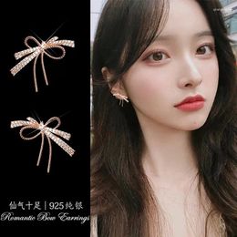 Stud Earrings Super Flash Bow Design Temperament Women 2024 Fashion Light Luxury Party Personalized Simple