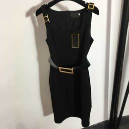 Designer Classy Belt Sleeveless Dresses Gold Button Skirts Women Black Casual Dress Sexy Vest Designer Long Skirt designerVVUL