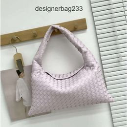 Bags Knitted Capacity Women Purse 2024 Vbottega Lady Autumn/winter New One Cowhide Womens Handbag Large Designer Bag Tote Shoulder Hop Handbags MRE0