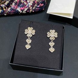 2024 Luxury quality charm drop earring with flower design and crystal beads in 18k gold plated have stamp box PS3573