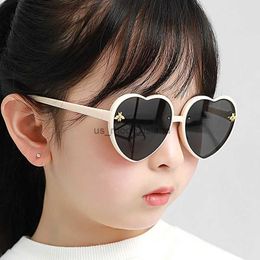 Sunglasses Frames Fashion Brand Heart Kids Sunglasses 2023 New Children Cute Pink Cartoon Bee Sun Glasses Girls Boys Baby Gradient Eyewear