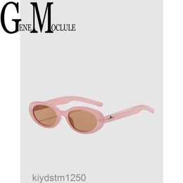 Gentle Monster Retro Cat Eye Black Spice European and American Sunglasses Womens Advanced Sense Small Face Uv Protection Star 0GW2