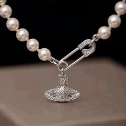 Kolye moda klasik yonca kolye cazibesi 18k gül altın gümüş kaplama evi için womengirl Valentine'in nişan tasarımcısı mücevher hediyesi