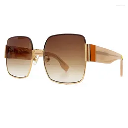 Sunglasses Luxury Women's Fashion Retro Metal Frame Square Women Travel Outdoor Sun Protection Wide-Leg Glasses