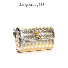 Grade Square Mini Hardware Andiamo High Purse Buckle Bottegs Venets Leather Bag Lock Lady Small Bags 2024 New Shoulder Woven Womens Underarm UHWG