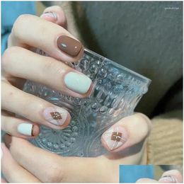 False Nails 24Pcs/Box French Tips Wearable Art Press On Short Fl Er Manicure With Jelly Glue Drop Delivery Health Beauty Nail Salon Otcix