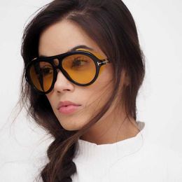 Sunglasses 2021 New Vintage Round Punk Sunglasses Women Brand Designer T Orange Sun Glasses Female Show Shades Men Driving Oculos De Sol J240226