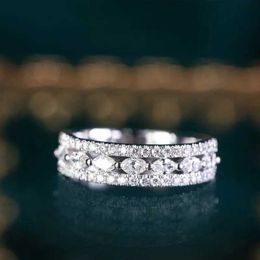Band Rings 100% 18k White Gold Jewelry Vintage Hollow Pattern Couple Wedding 18k Engagement Ring Womens Fashion Anel De Prata Bijoux J240226