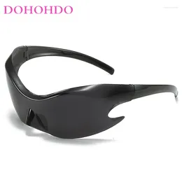 Sunglasses DOHOHDO Vintage Irregular Y2K Trendy Punk Sun Glasses Women Retro 2000's Goggle One Piece Eyewear Shades