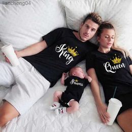 Family Matching Outfits 1pc Funny King Queen Prince Princess Family Matching Tshirts Gold Crown Print Father Son Mother and Daughter Shirts Baby Outfits