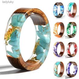 Solitaire Ring Wood Resin Ring Transparent Epoxy Resin Ring Fashion Handmade Dried Flower Wedding Jewellery Love Ring for Women New Design 240226