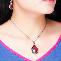 Necklaces Vintage Red Agate Green Jade Ruby Emerald Gemstones Pendant Necklaces for Women White Gold Thai Silver Colour Jewellery Bijoux Gift