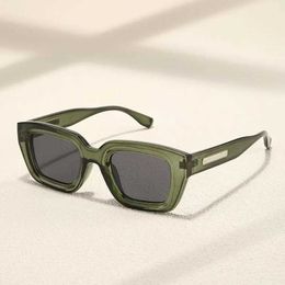 Sunglasses 2023 New Retro Plaza Europe and America Cross border Mens and Womens Wear J240226
