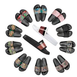 Free Shipping Summer Slippers For Mens Womens Fashion Luxury Rubber Sandals Flats Gear Sole Designer Sandals Striped pantoufle sliders sandles Beach Shoes Slides