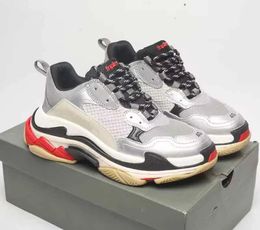 2024 Famous Brand Triple S Sneaker Shoes Mesh Leather Women Men Women Trainers Technical Knit Fabric Rubber Sole Runner Sports Couple Comfort Casual Walking