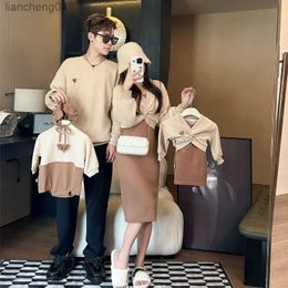 Family Matching Outfits Family Clothes Korean Mom Daughter Girl Dress Sets Dad Son Child Matching Sweatshirts Baby Romper Women Dresses Outfits Couple