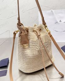 Designer Bag Woman Fashion Straw Bags Bucket Bag Nylon Shoulder Bags Hobos Chain Handbags Designer Crossbody Lady Small Totes New Models Advanced Sense Handbag 7580