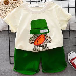 2024 New Boys Sportswear Fashion Bear Print Childrens Casual Clothing Summer Short sleeved Top+Short sleeved Athletic Clothing 2 to 6 Years 240225