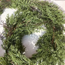 Decorative Flowers Wall Hanging Artificial Garland With Pine Needles Leaves Faux Plants Pography Prop For Christmas Decorations