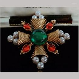 Brooches Vintage Embossed Cross Pearl Imitation Glass Red Green Colourful Treasure Breast BROOCH Personalised Pin