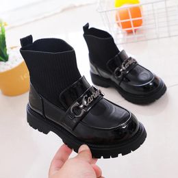 Boots 2024 Autumn Girls Leather Metal Chains Flying Woven Stitching Princess Fashion Soft Sole Children Socks Shoes