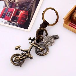 Keychains 3D Stereoscopic Mini Retro Punk Cowhide Knitted Keyring Leather Keychain Car Metal Decoration Jewelry Bicycle Pendant Gift