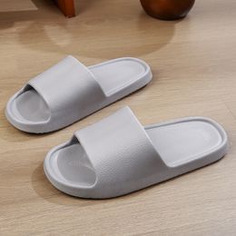 Thick soled sandals for men and women throughout summer indoor couples take showers in the bathroom 08